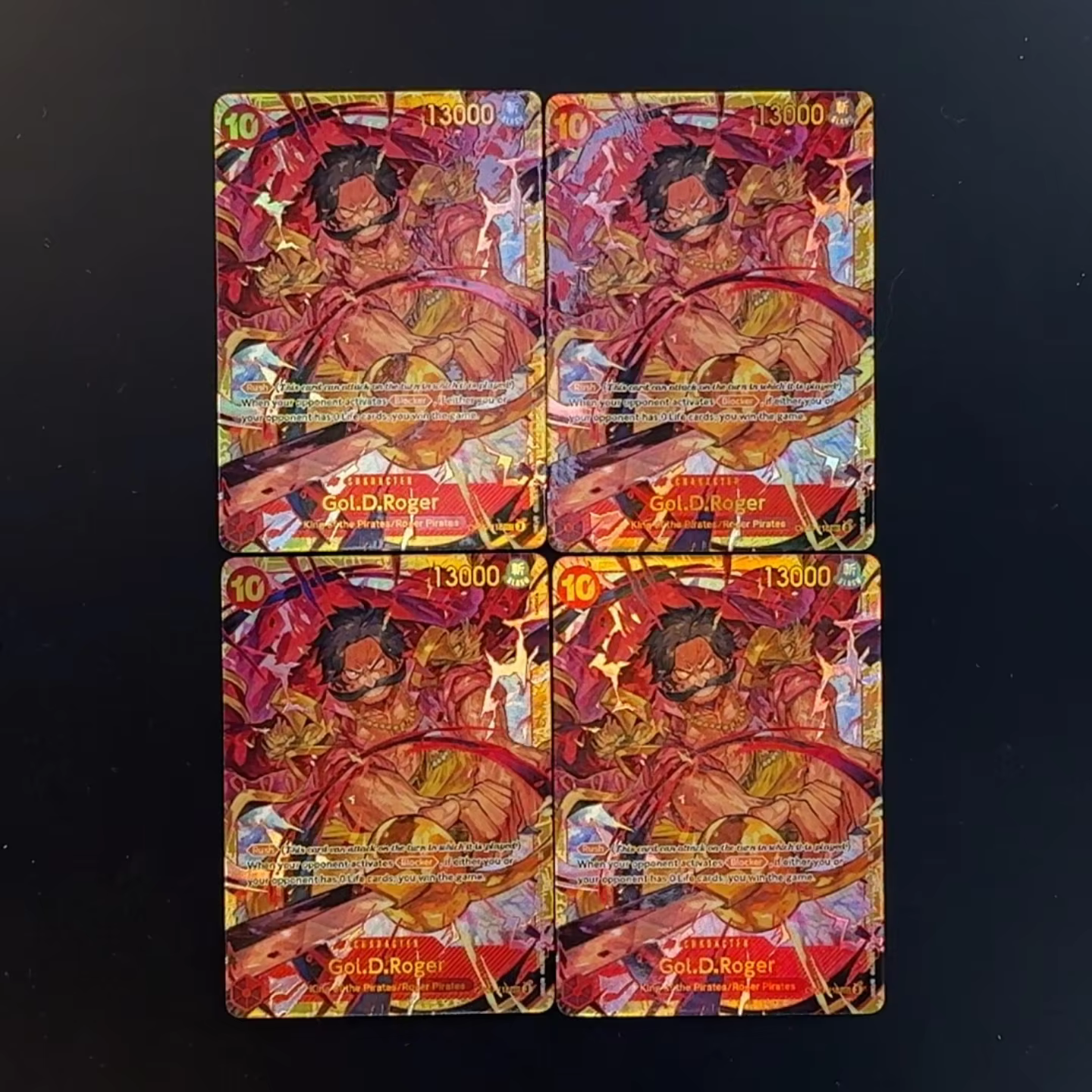 Lot de 4 cartes OPCG anglaises OP09-118 Gol.D.Roger Secret SEC, Carte 10 Cost Roger texturée en feui