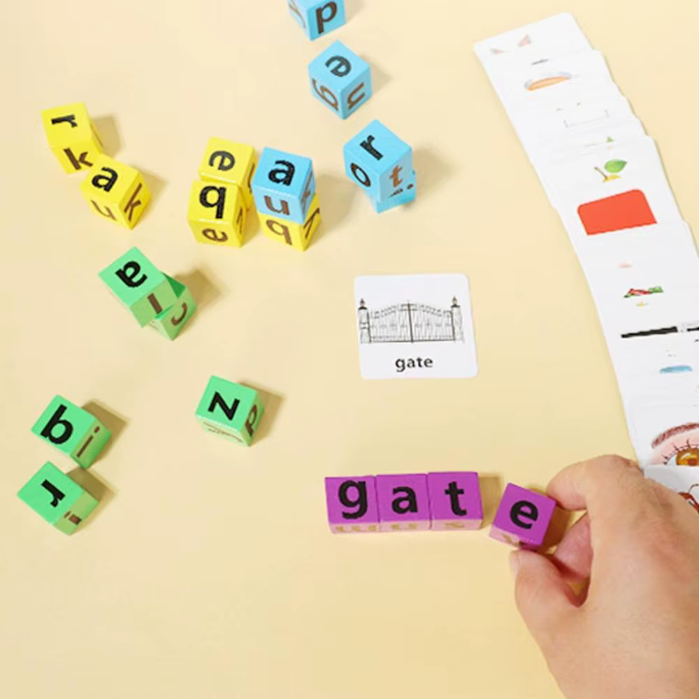 Jeu d'orthographe de mots, jeu d'association, apprentissage des lettres, cartes de mots anglais, jeu d'orthographe de l'alphabet, jeu de puzzle, blocs d'orthographe de lettres