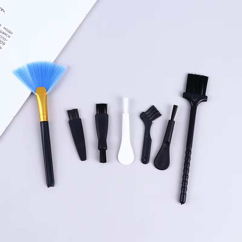Kit de brosses pour ordinateur portable