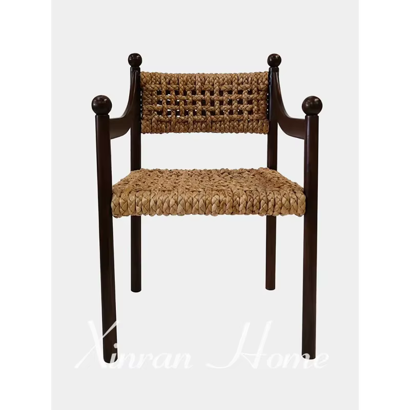 Chaise de salle à manger en rotin et bois massif pour personnes d'âge mûr, fauteuil design rétro haut de gamme, fauteuil d'art de luxe léger, chaise de loisirs en rotin pour la maison