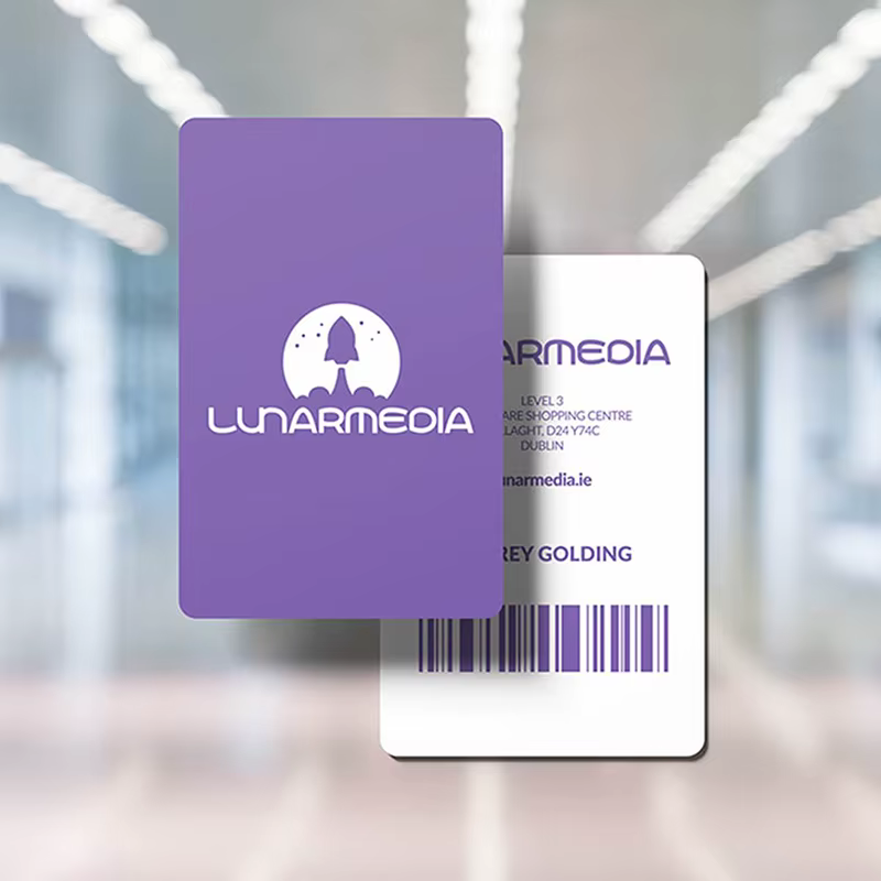 Cartes de visite en PVC personnalisables, style Instagram, coins arrondis, pour le bureau, conception gratuite, code QR, imperméables, conception gratuite