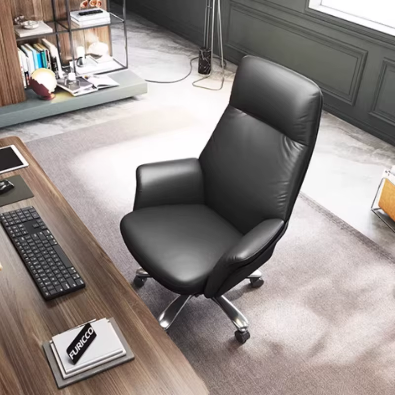 Fauteuil de bureau confortable avec roulettes