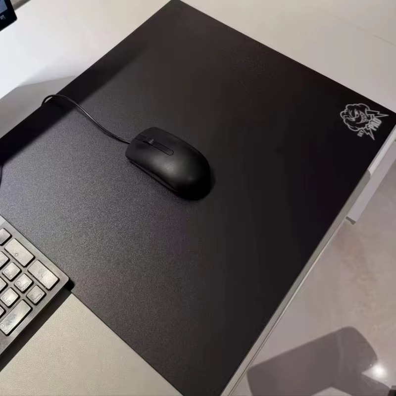 Tapis de souris de jeu en verre Skypad SORA noir et blanc