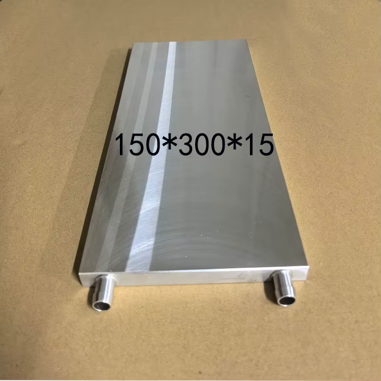 Bloc de refroidissement à eau en aluminium