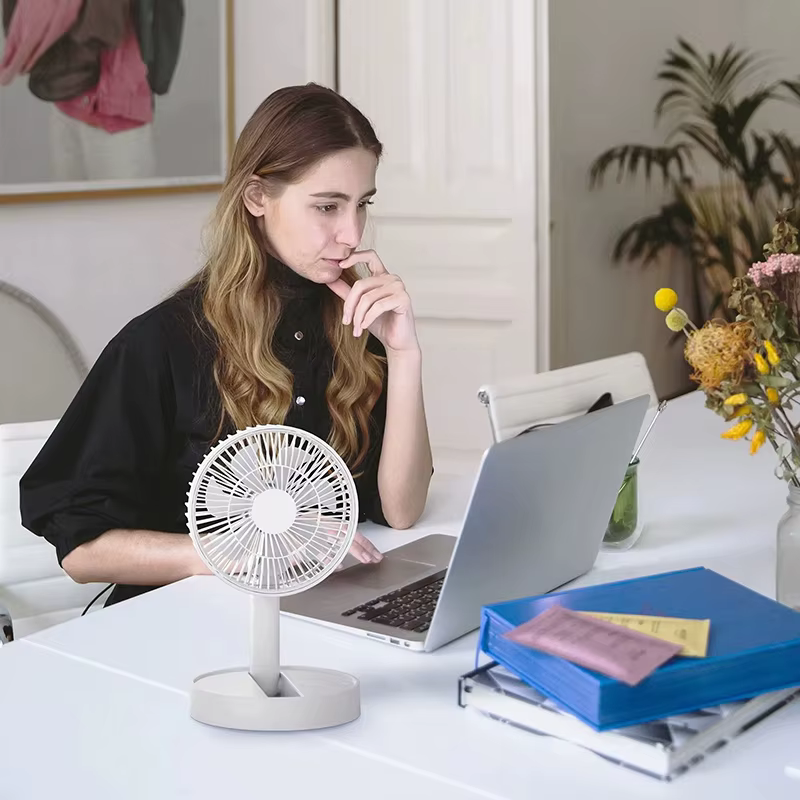 Ventilateur de bureau portable pliable Lenovo, rechargeable par USB C, batterie 3600 mAh, 4 vitesses, ultra silencieux, pour la maison, le bureau, la chambre à coucher, le dortoir