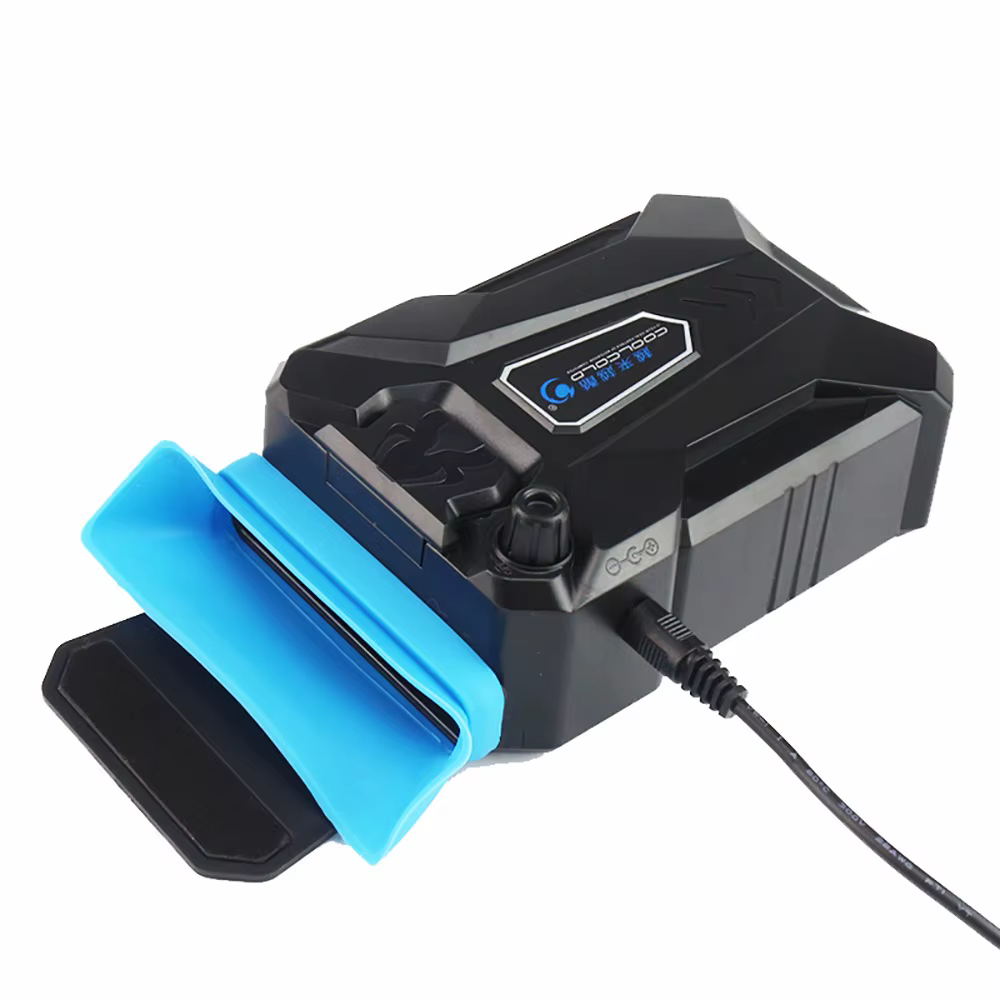 Ventilateur de refroidissement pour ordinateur portable avec contrôle du flux d'air