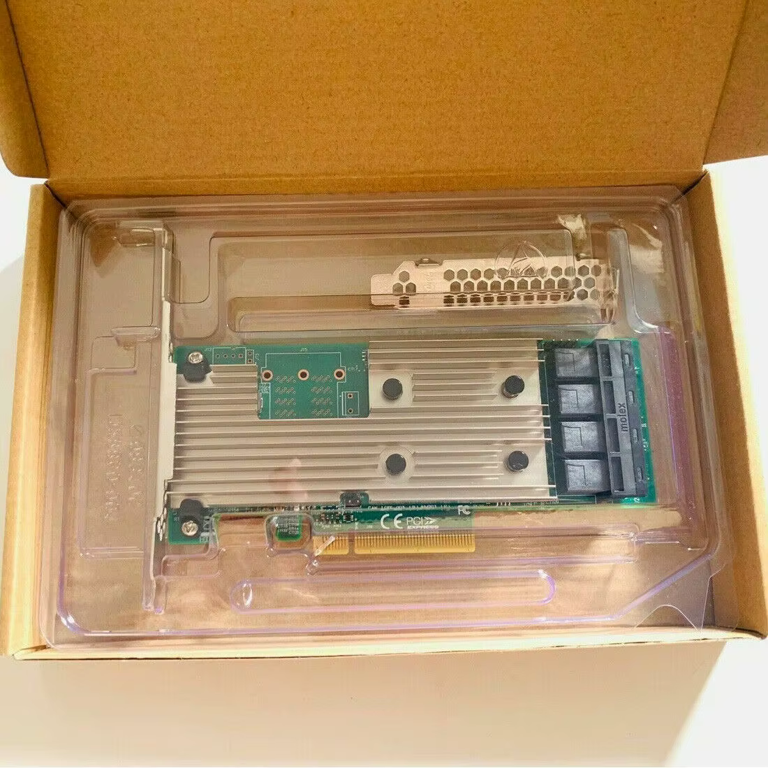 Carte contrôleur logique LSI 9305-16i 16 ports 05-25703-00 SAS 12 Gb/s PCIe 3.0
