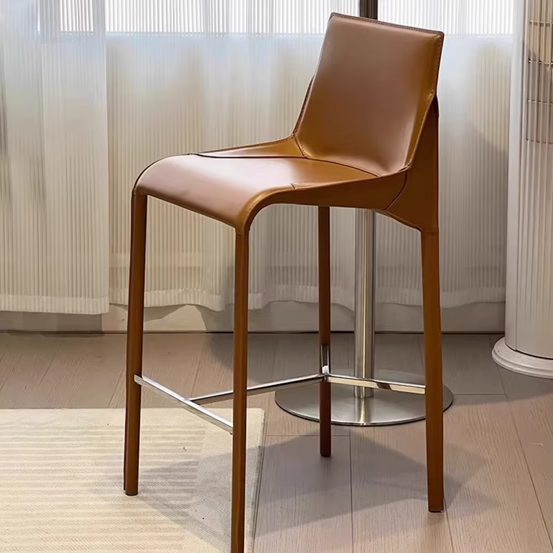 Chaises de bar en cuir italien pour petit appartement, tabourets de cuisine modernes haut de gamme, tabourets de bar de luxe légers avec dossier design