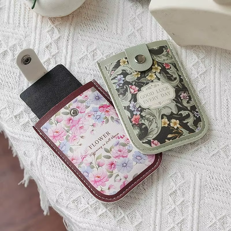 Porte-cartes portable adorable avec plusieurs emplacements pour cartes - Organisateur de cartes d'identité, de cartes bancaires et de cartes de bus pour femmes