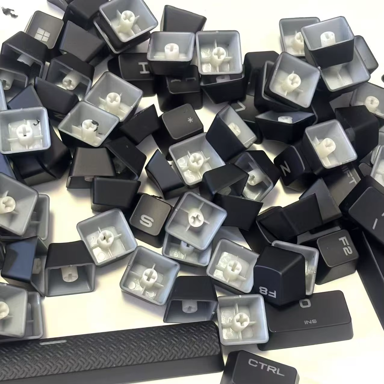 Capuchons de touches pour clavier de jeu mécanique pleine grandeur Corsair K70 RGB/K65/K68/K95/K63/ MK2