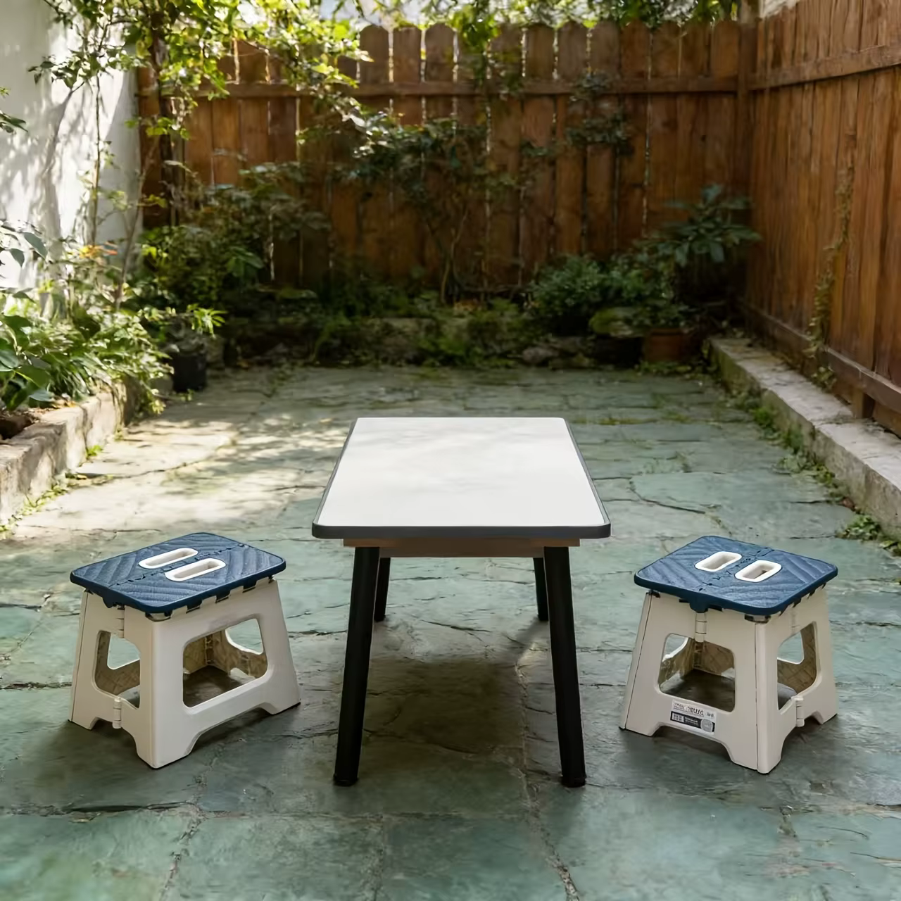 Tabouret pliant portable - Tabouret compact et léger, robuste, avec poignée antidérapante et de transport, adapté au camping, à la randonnée