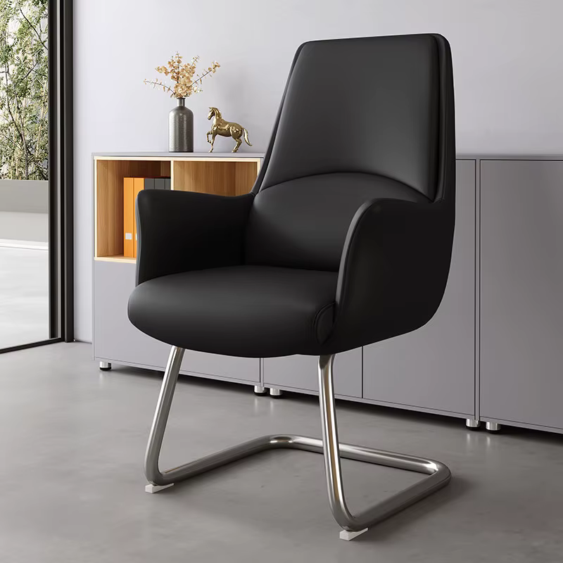 Fauteuil de bureau unique et confortable avec dossier et roulettes