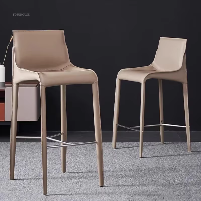 Chaises de bar en cuir italien pour petit appartement, tabourets de cuisine modernes haut de gamme, tabourets de bar de luxe légers avec dossier design
