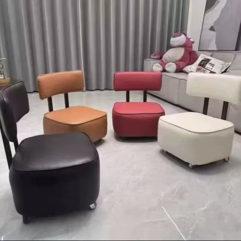 Chaise simple pivotante