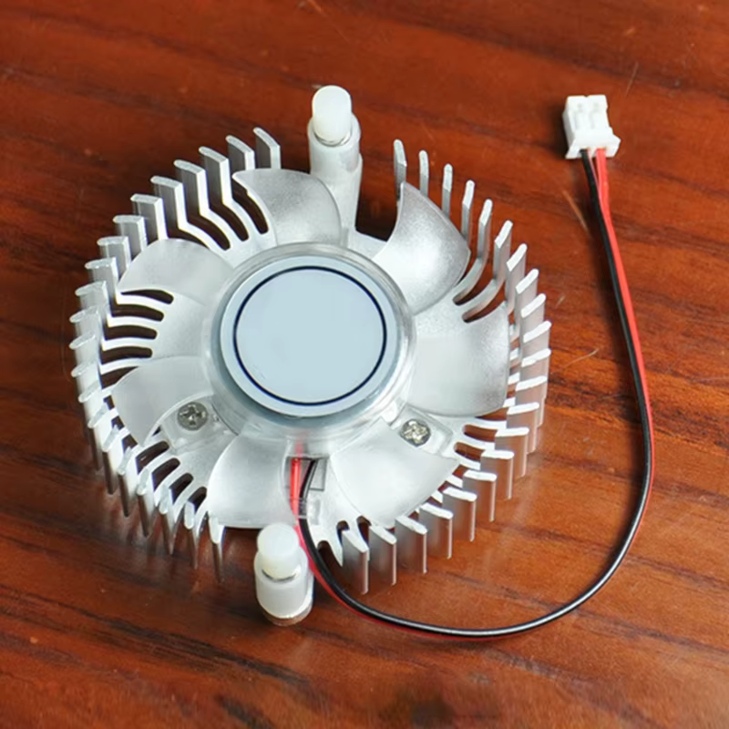 Dissipateur thermique avec ventilateur