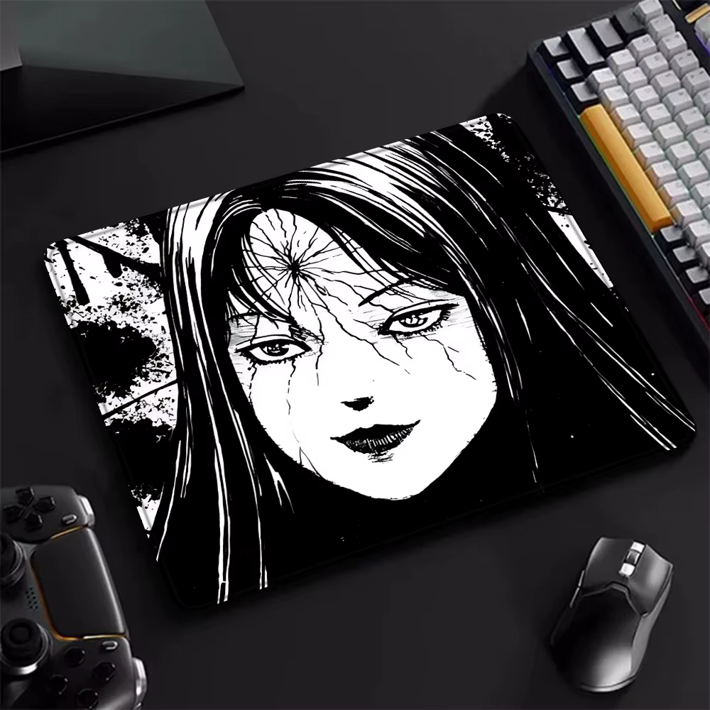 Tapis de souris de jeu Anime Junji Ito Tomies