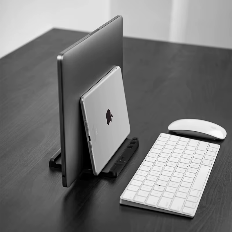 Support vertical pour ordinateur portable de bureau