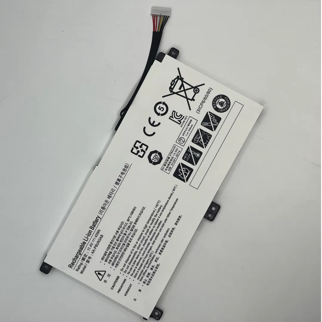 Nouvelle batterie d'ordinateur portable AA-PBUN3AB AA-PBUN3QB