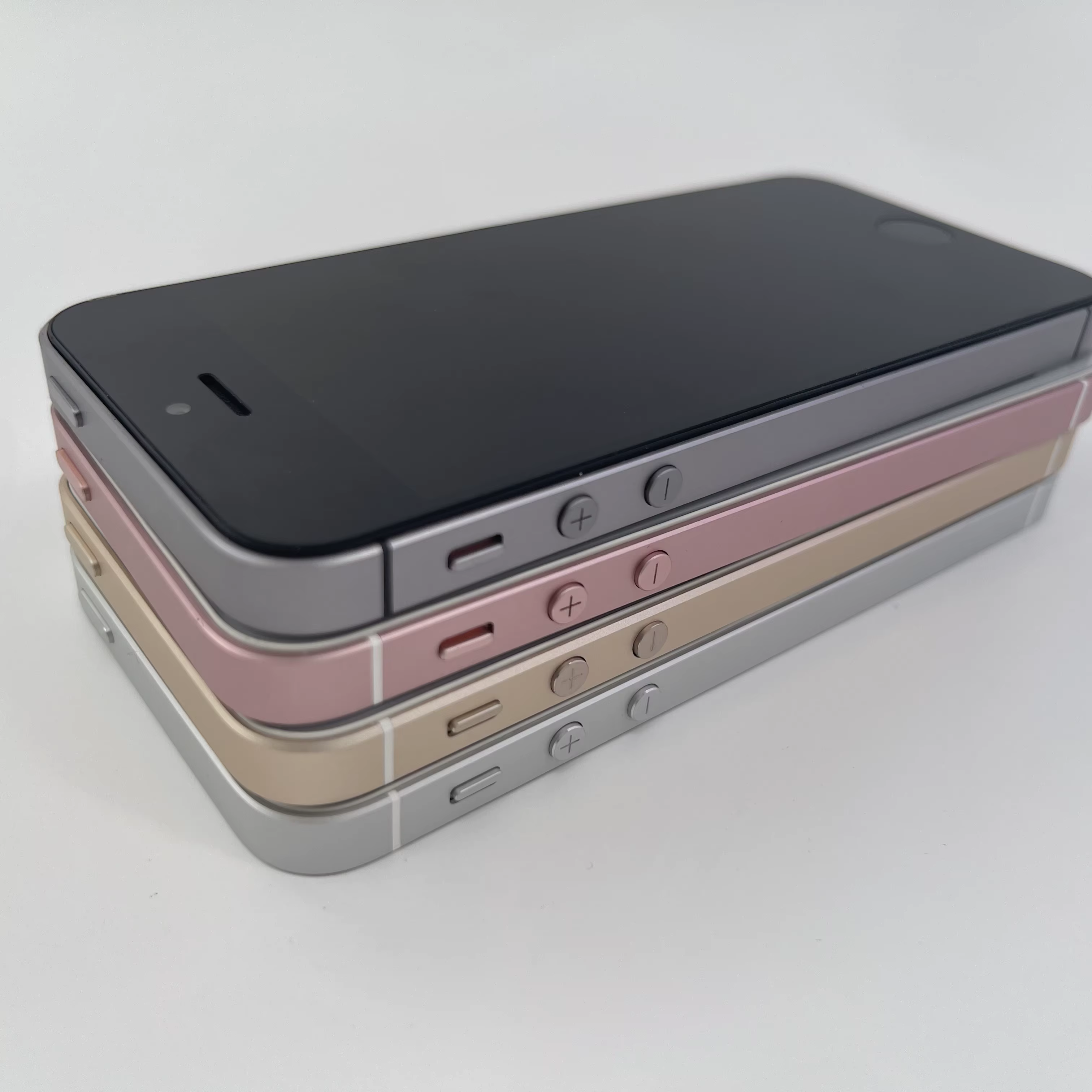 Original débloqué Apple iPhone SE téléphone portable 4G LTE 4.0 '2GB RAM 16/64GB ROM A9 double cœur Touch ID téléphone portable utilisé iphonese