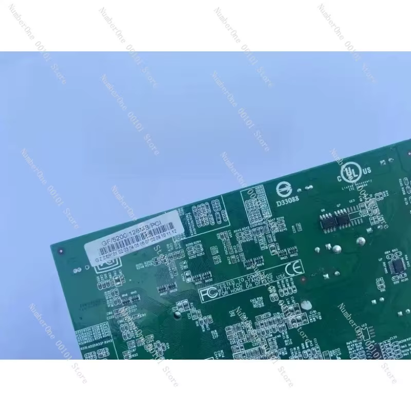 Carte graphique PCI traditionnelle 90% neuve GF 5200 128 Mo DVI VGA